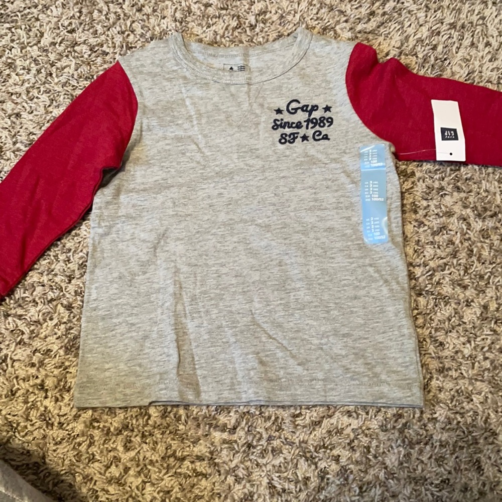 NAT gap long sleeved tee
